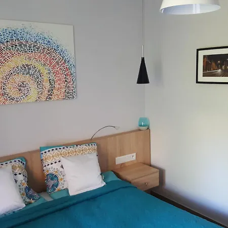 Nowoczesny Apartament Nad Wisla * Krakow